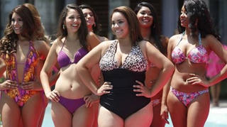 Thí sinh 75 kg lọt chung kết Hoa hậu Hoàn vũ Peru