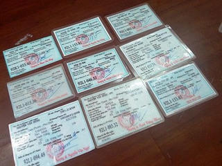 Bắt 3 đối tượng làm giả giấy tờ xe gắn máy