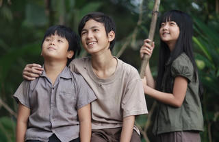 Phim tiền tỉ và truyền thông