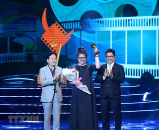 Nhìn lại những hình ảnh tại Lễ trao giải Cánh diều 2017