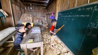 20-11 ở vùng sạt lở: Không quà không hoa, chỉ mong học sinh được đến lớp