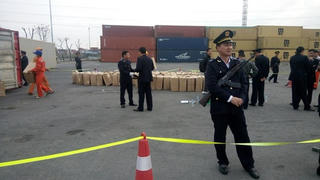 Phát hiện 2 container nghi ma túy ‘khủng’ bỏ quên ở Hải Phòng