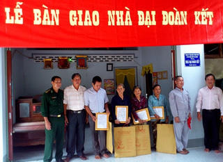 Quảng Nam: Gần 3.000 hộ nghèo được hỗ trợ xây dựng nhà ở phòng, tránh bão, lụt