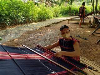 ‘Hương rừng, sắc núi’