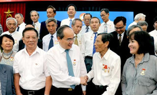 Ngày trở về của những người con kiên trung
