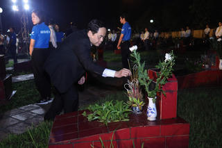 Cháy mãi ngọn lửa tri ân