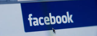 Tạm giữ  2 đối tượng lập facebook nói xấu CSGT