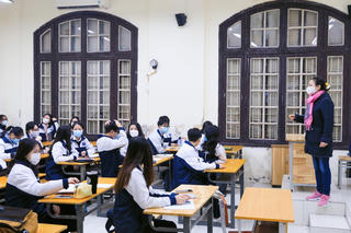 Giải bài toán thừa, thiếu giáo viên