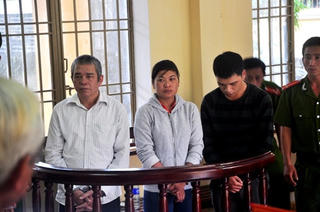 Nhóm làm giả 56.000 tờ vé số lãnh án