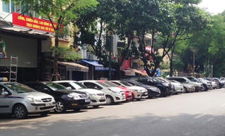 Bất hợp lý!