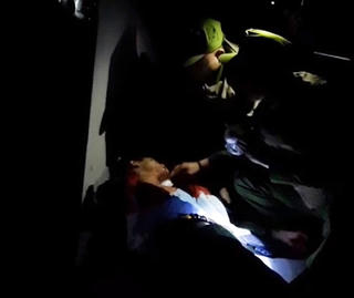 Hòa giải mâu thuẫn vợ chồng tối Valentine, một Trung úy Cảnh sát bị đâm