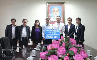 Thanh Hóa: Tiếp nhận 50 nghìn USD ủng hộ đồng bào vùng lũ