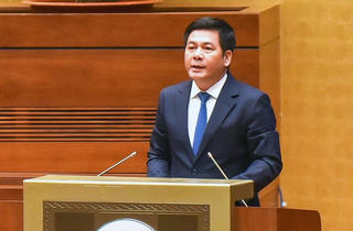 Hai tư lệnh ngành 'phân trần' trước phiên chất vấn