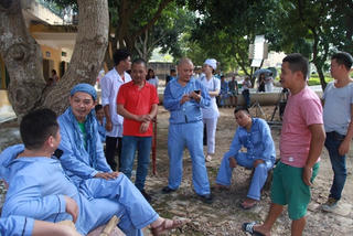 Hài Tết 2017:  Đi tìm món ngon