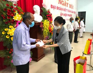 Tôn vinh sức mạnh cộng đồng, bồi đắp tình yêu quê hương