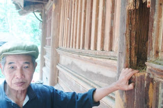 Di tích cấp quốc gia đền Trung Đô: Tiền đi liền với… họa