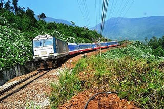 Thông tuyến đường sắt Bắc-Nam qua Đèo Cả