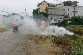 Đốt rơm rạ sau thu hoạch: Lãng phí, hại môi trường