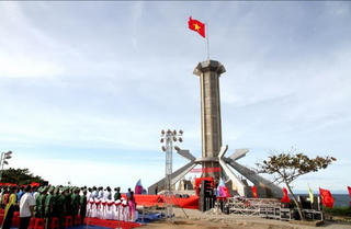 Cột cờ trên đảo Cồn Cỏ