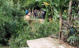 Cần Thơ: Sạt lở nghiêm trọng, quận Cái Răng họp báo “nóng”