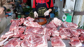 Khâu trung gian vẫn ‘làm giá’