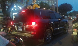 Vụ 'đổi biển số' xe khủng: Cần sớm giải quyết dứt điểm