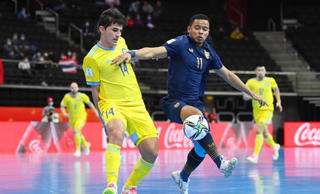 Tuyển futsal Thái Lan thua đậm 0-7 trước Kazakhstan, dừng bước tại vòng 1/8 World Cup 