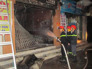 Cháy quán ăn, hai mẹ con chết thương tâm