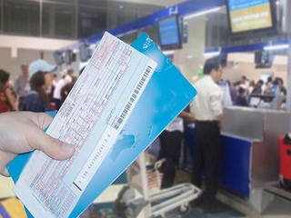 Cẩn trọng khi mua vé máy bay qua trung gian