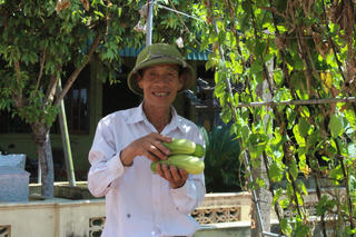 Bí thư chi bộ ‘miệng nói tay làm’