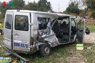 Tàu hoả đâm ô tô ở Đồng Nai: Nạn nhân hầu hết là họ hàng
