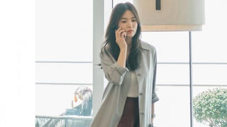 Fan 'sốt sình sịch' với 'áo khoác Song Hye Kyo' 