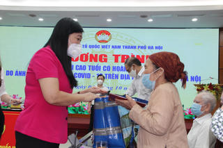 Hà Nội luôn quan tâm, chăm lo cho người cao tuổi 