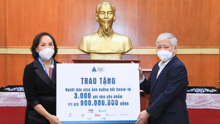 3.000 phần quà đại đoàn kết tiếp sức người nghèo vượt qua đại dịch