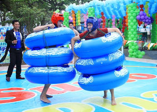 Nhiều hoạt động hấp dẫn tại công viên Hồ Tây dịp 30-4 và 1-5