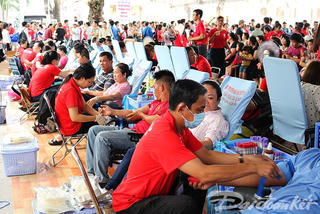 Ngày hội hiến máu ‘Giọt hồng Thành phố mang tên Bác’
