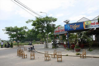 Truy tố thiếu nữ dùng vỏ chai bia đâm chết bạn nhậu
