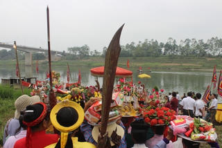 Độc đáo lễ rước nước