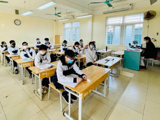 Học trực tuyến hay trực tiếp đều phải thực chất