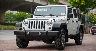 Jeep Wrangler Unlimited Rubicon 2017 giá hơn 4 tỷ đồng