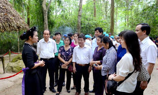 Nhân lực cho du lịch