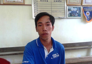 Bắt một thanh niên chuyên trộm cắp ở chợ