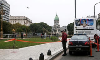 Nghị sĩ Argentina bị bắn chết 'kiểu mafia' ngay ngoài tòa nhà quốc hội
