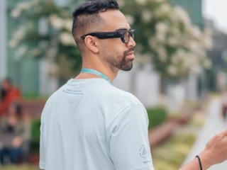 Facebook-Ray-Ban phát triển kính thực tế ảo kết nối smartphone