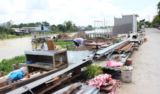 Đồng bằng sông Cửu Long: Lũ về lại lo sạt lở