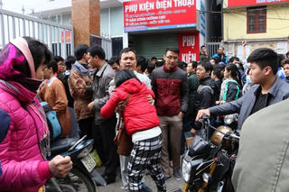 Hà Nội: Hỗn loạn tiêm phòng vaccine dịch vụ