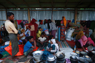 Myanmar siết chặt hàng rào biên giới với Bangladesh