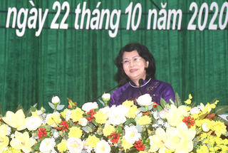 Phó Chủ tịch nước dự Đại hội thi đua yêu nước tỉnh Kon Tum
