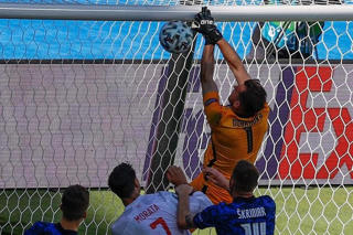Vòng bảng Euro 2020: Kịch tính, kỳ lạ và đặc biệt nhất lịch sử