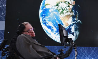 Stephen Hawking cảnh báo các đại dương có thể sôi trơ đáy